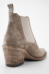 AUSTIN light-sand suede low chelsea texan boots.