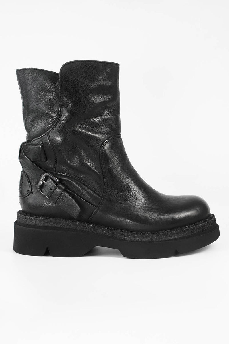 CROFT urban-black lightweight biker boots.