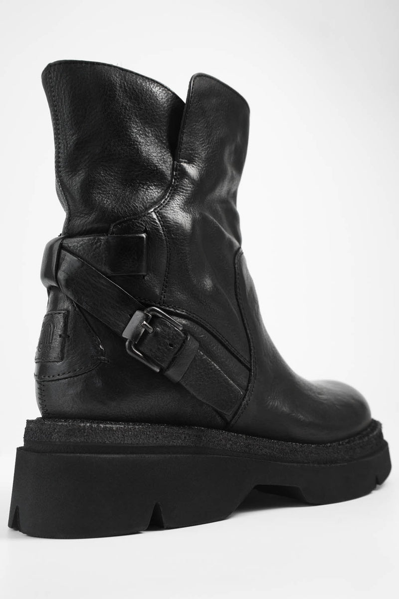 CROFT urban-black lightweight biker boots.