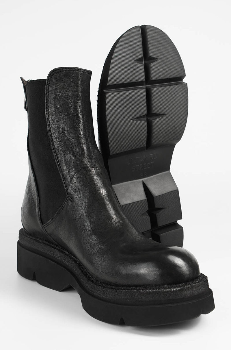 CROFT urban-black lightweight chelsea boots.