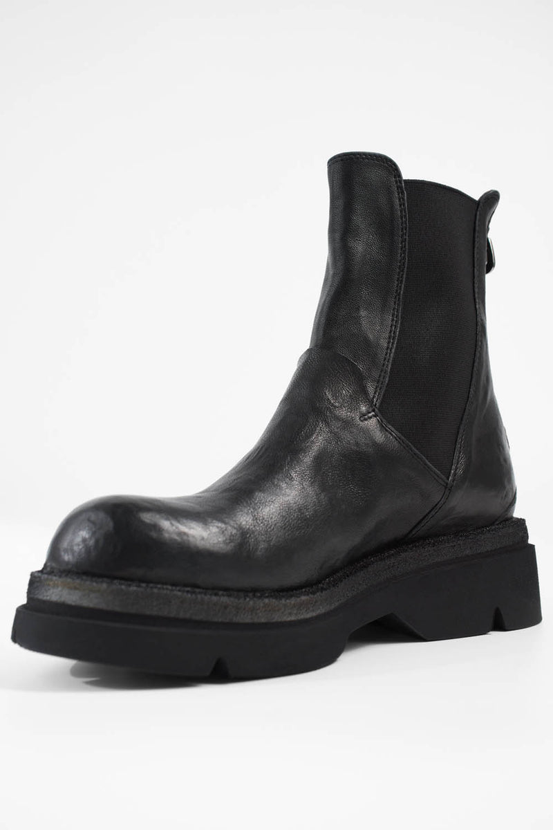 CROFT urban-black lightweight chelsea boots.