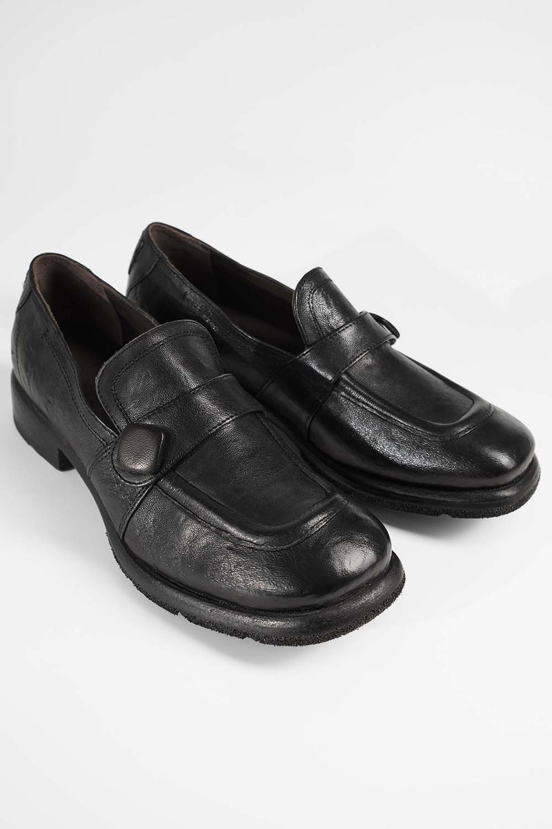 IVES urban-black lightweight slip on shoes.