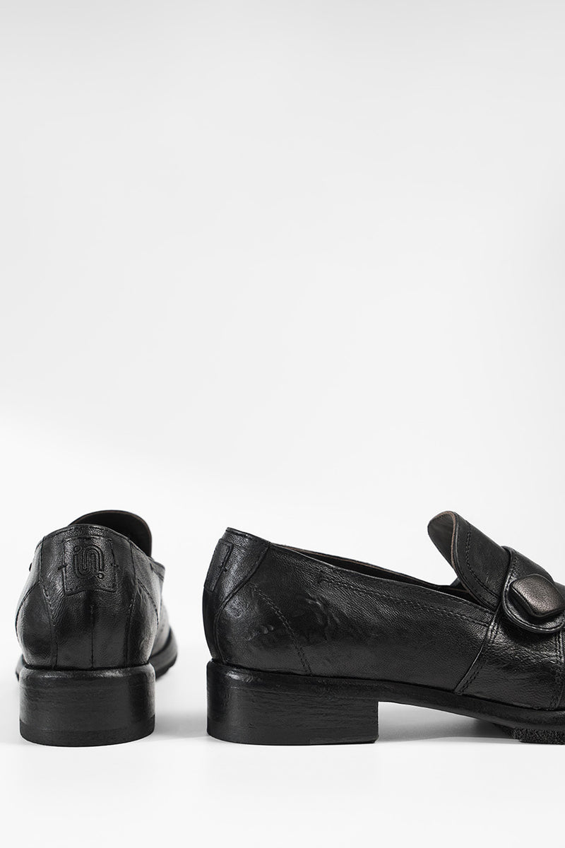 IVES urban-black lightweight slip on shoes.