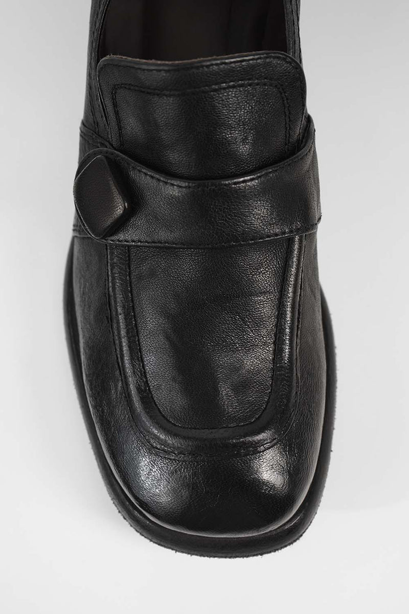 IVES urban-black slip on shoes.