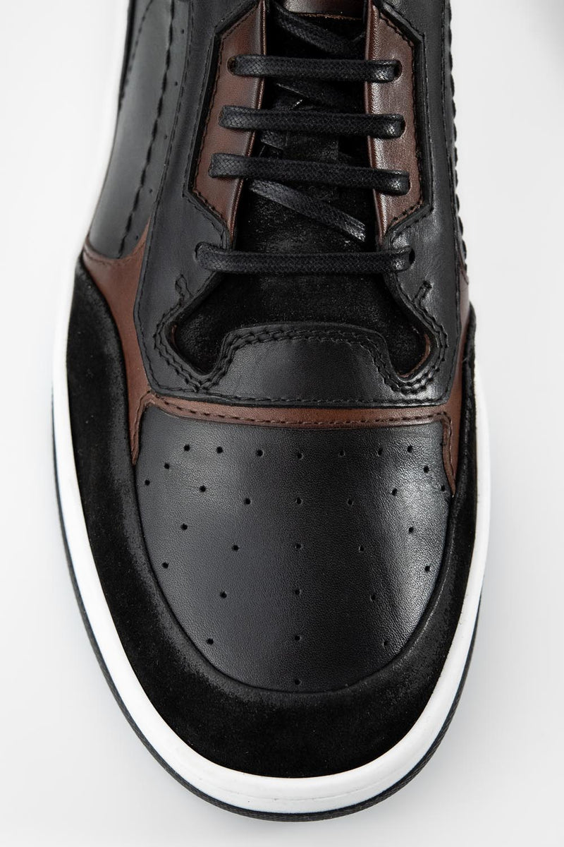 MADDOX urban-black patina sneakers.