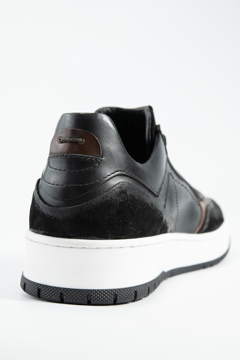 MADDOX urban-black patina sneakers.