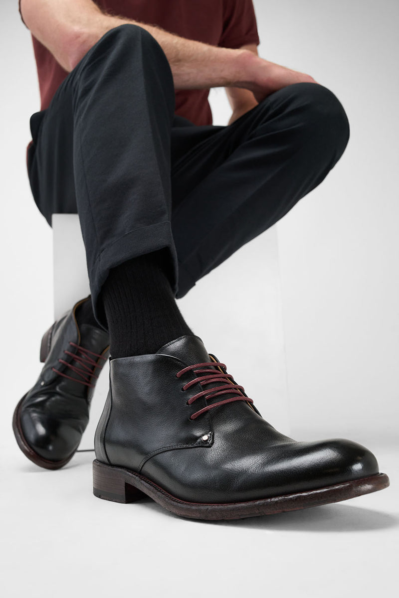 KNIGHTON jade-black chukka boots.