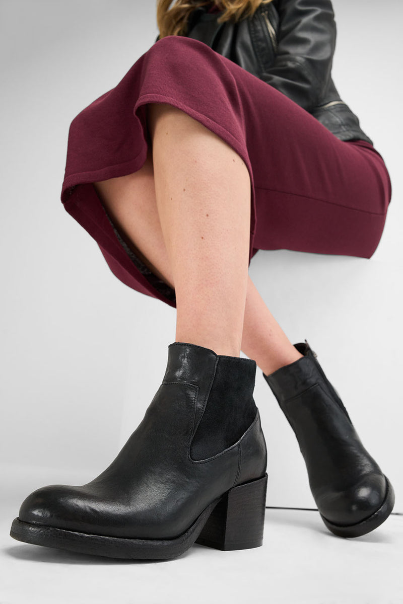 BERKELEY charcoal-black mid heel low boots.